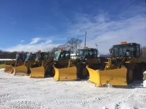 除雪・排雪作業 - マンション・工場・生活道路等 | 北海道千歳市 北斗サービス