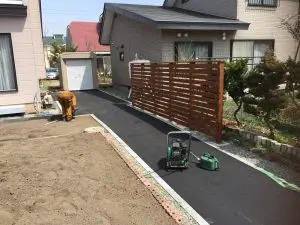 土留めや塀の設置工事・歩道縁石の切り下げ工事 | 北海道千歳市 北斗サービス