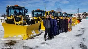 除雪による地域貢献！独居老人宅の除雪に参加中 | 北海道千歳市 北斗サービス