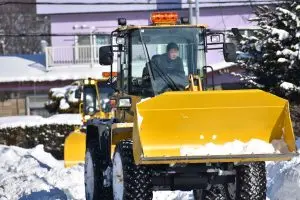 除雪・排雪作業 - マンション・工場・生活道路等 | 北海道千歳市 北斗サービス