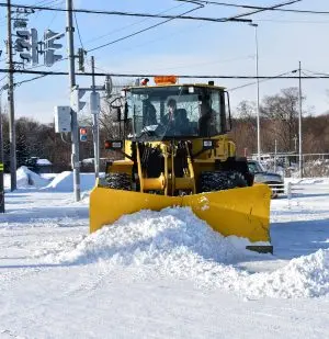 除雪・排雪作業 - マンション・工場・生活道路等 | 北海道千歳市 北斗サービス